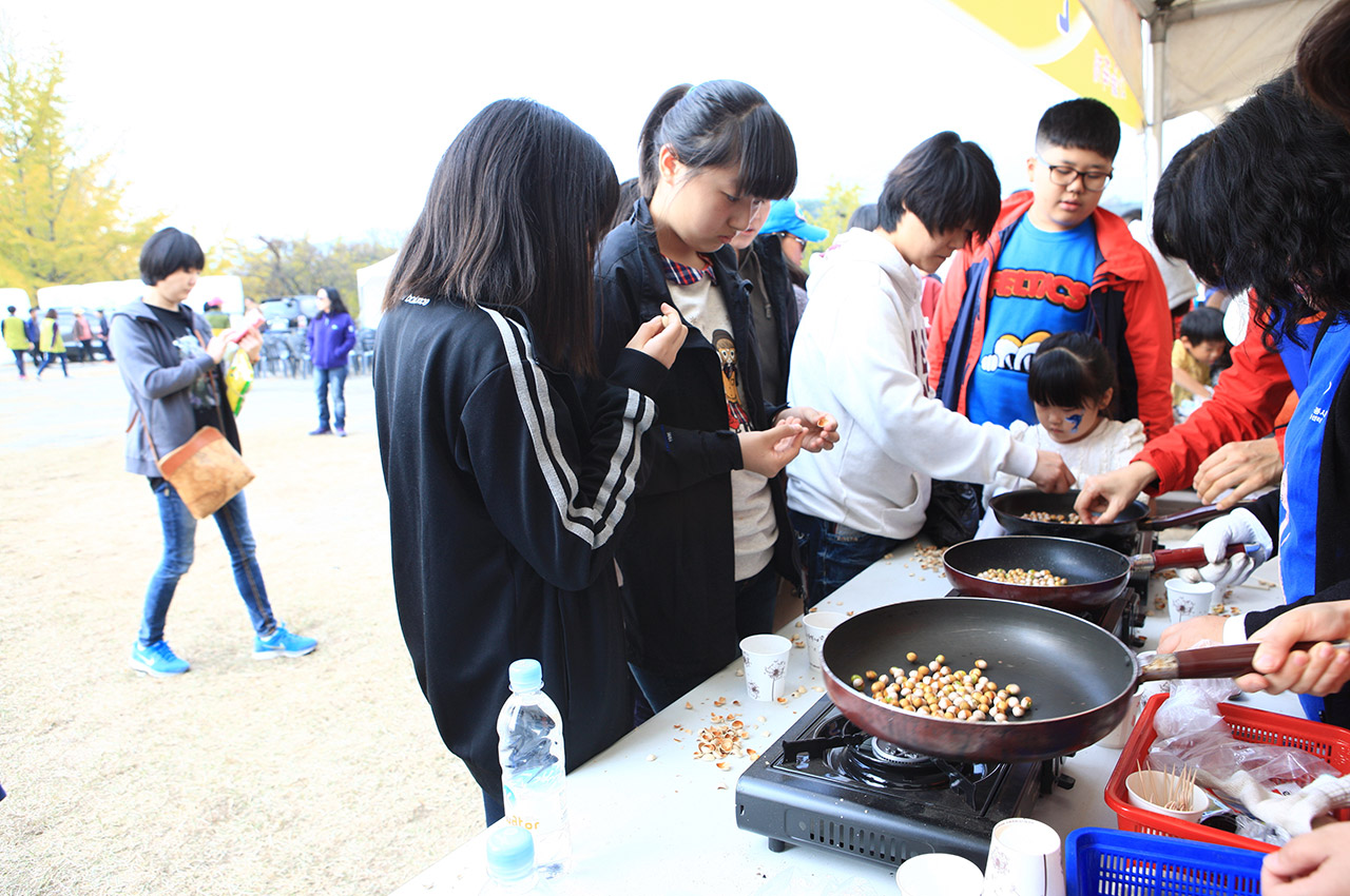 은행마을축제 사진